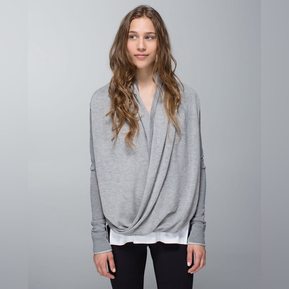 Lululemon Iconic Sweater Wrap Heathered Medium & Light Grey Size Small / Medium - Picture 4 of 11